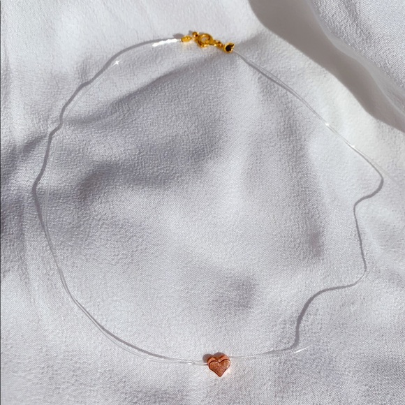 Rose Gold Dainty Heart Floating Necklace Aesthetic - Picture 4 of 4